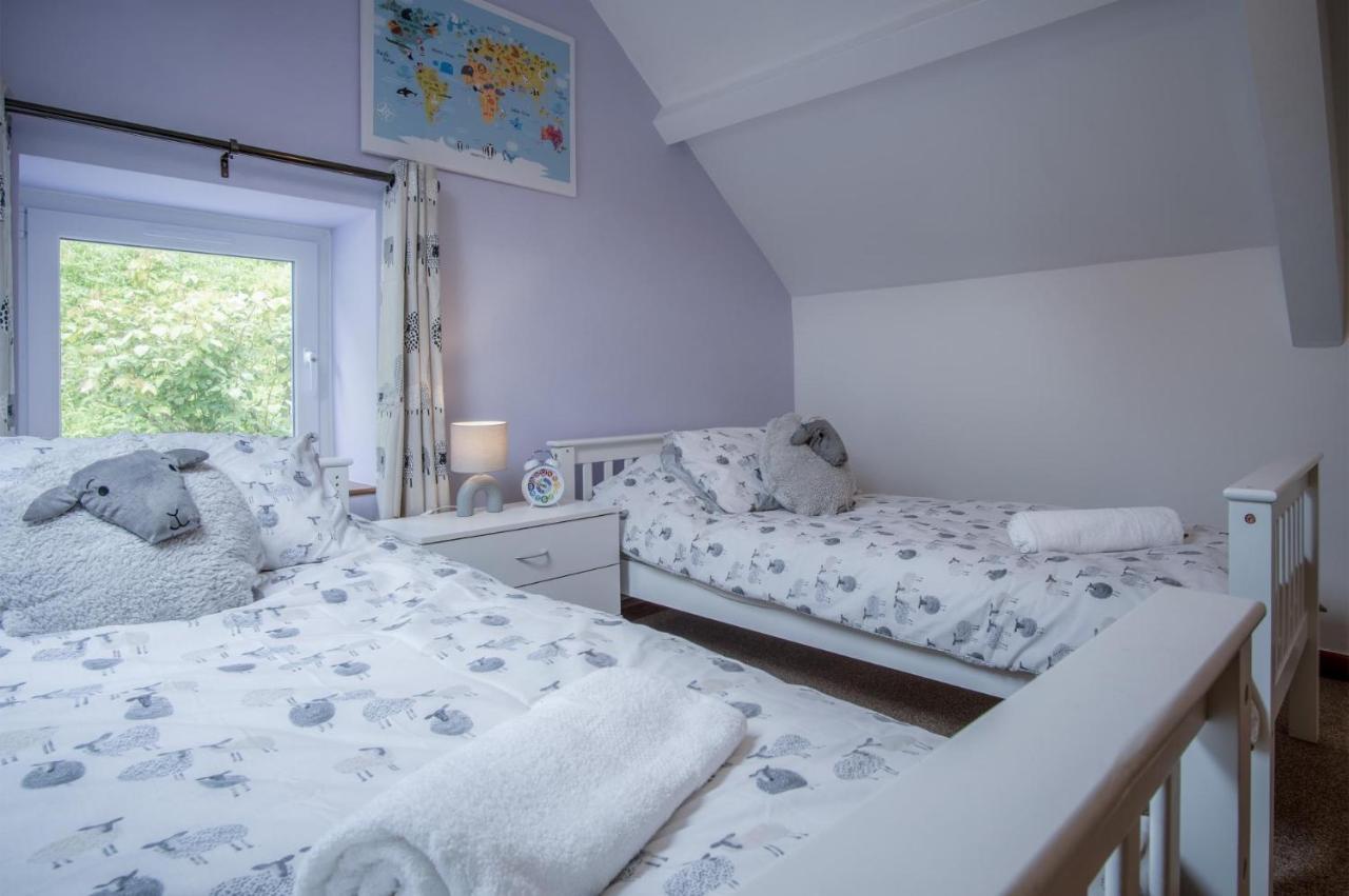 Tucking Mill - 3 Bedroom Holiday Home - Stepaside Stepaside  Exterior foto